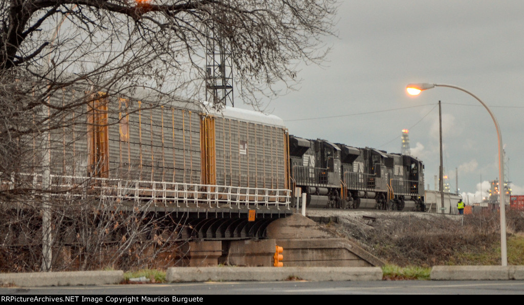 NS Locomotives leading a train